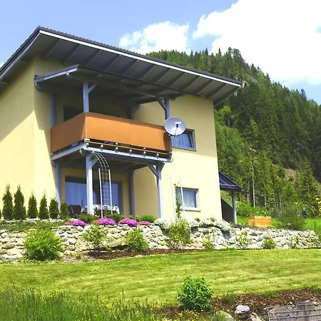 Grebenec Apartment *